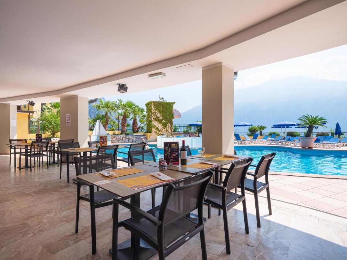 לימונה סול גרדה Hotel San Pietro מראה חיצוני תמונה
