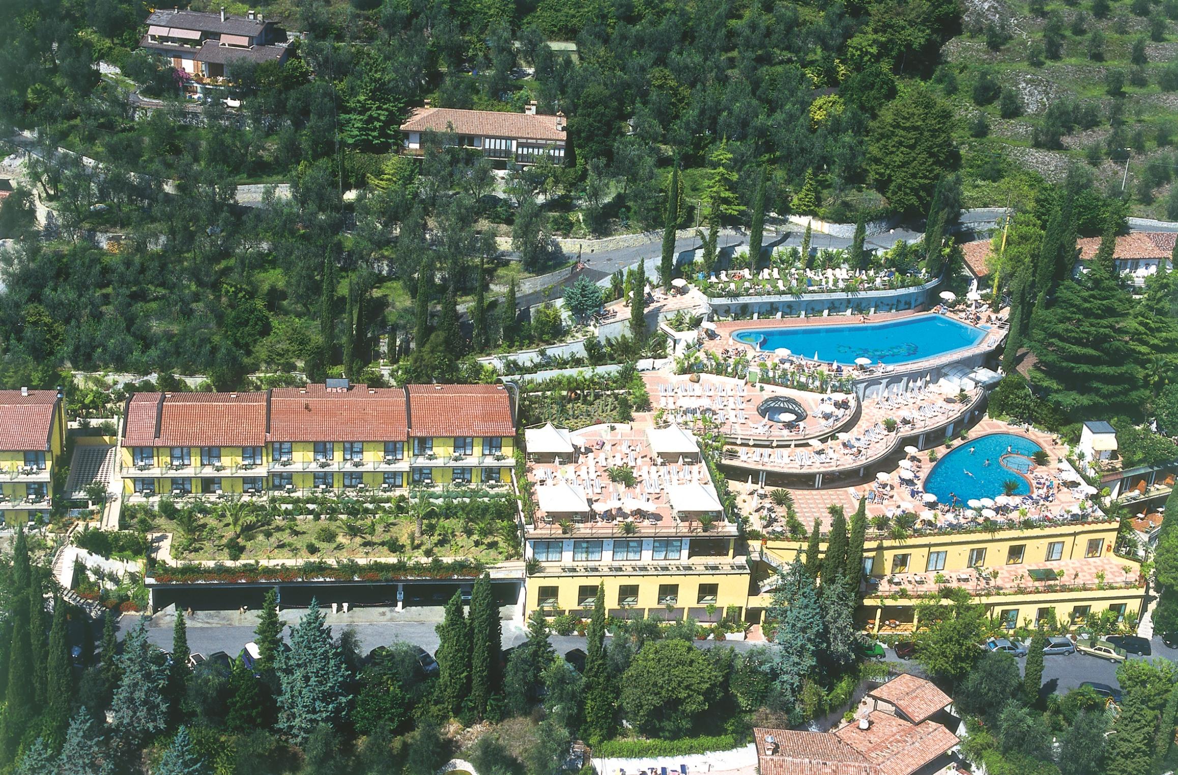 לימונה סול גרדה Hotel San Pietro מראה חיצוני תמונה